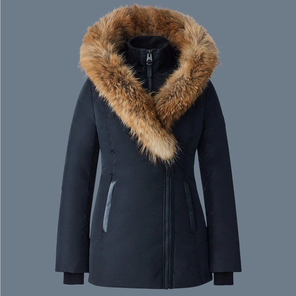 BRAND NEW Mackage ADALI down coat with natural fur - Picture 4 of 6